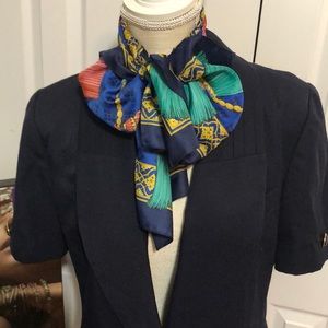 Beautiful Vintage Scarf w/ Colorful Tassel Design